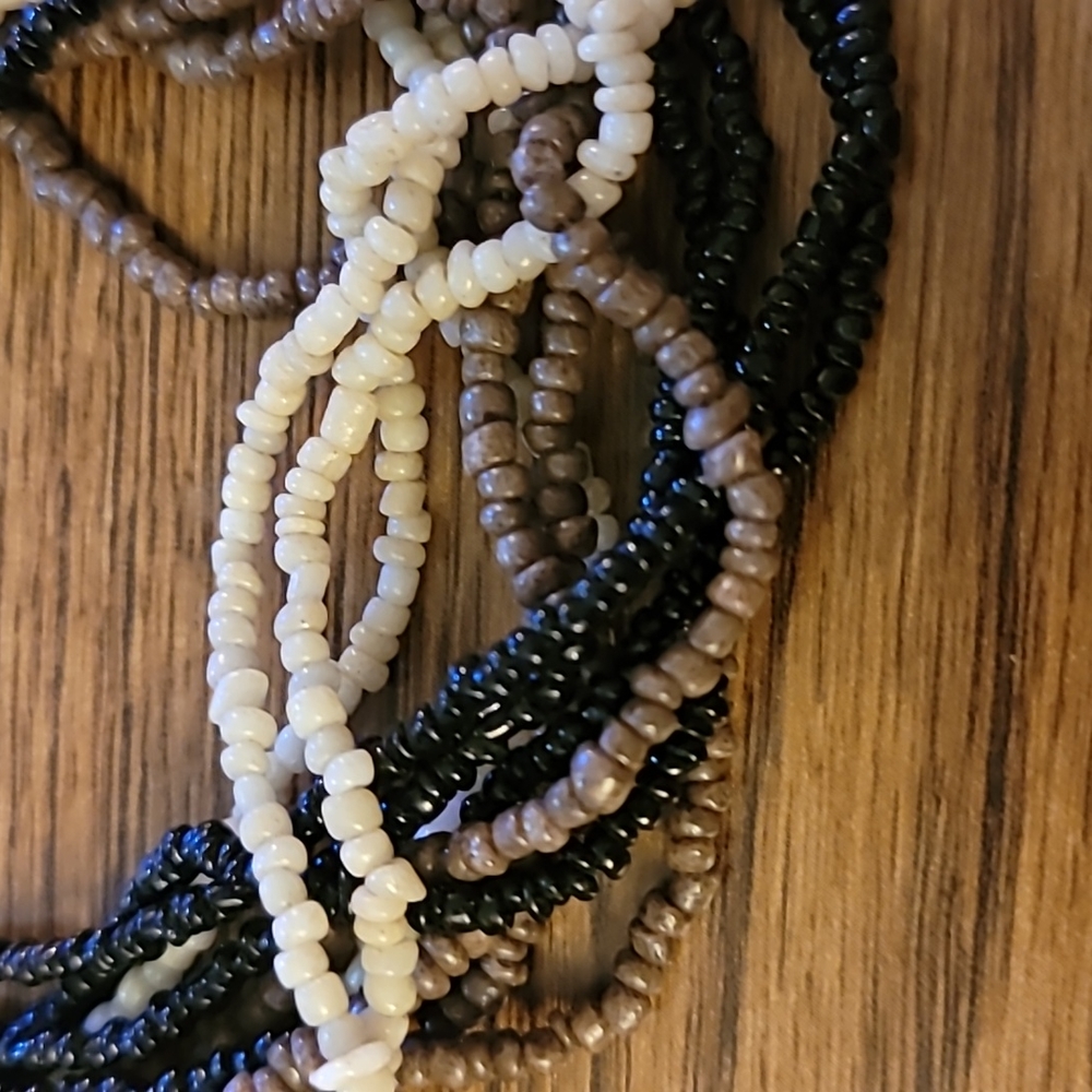 Seed Bead Necklace - Picture 2 of 4
